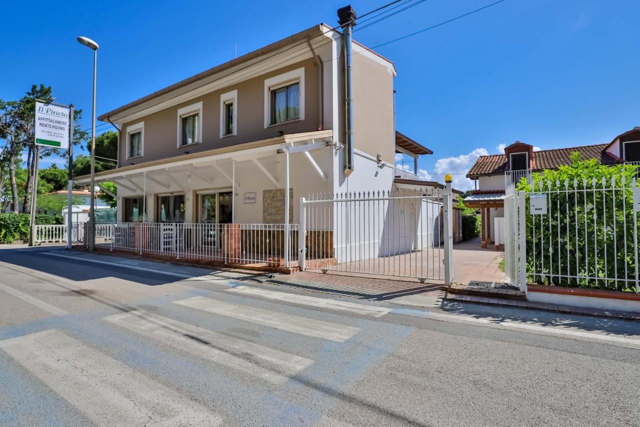 Il Pineto Paestum Food & Rooms Екстериор снимка