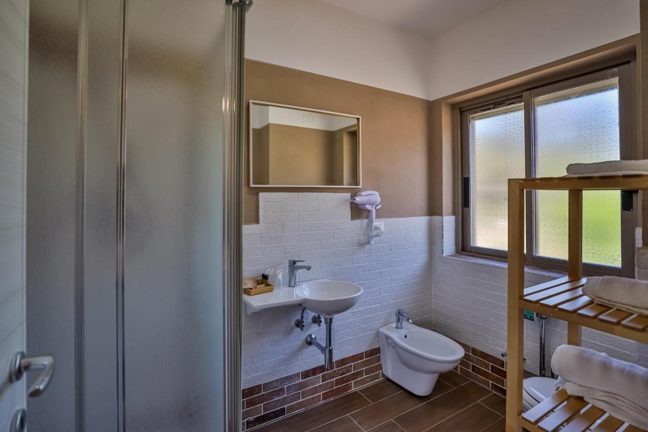 Il Pineto Paestum Food & Rooms Екстериор снимка