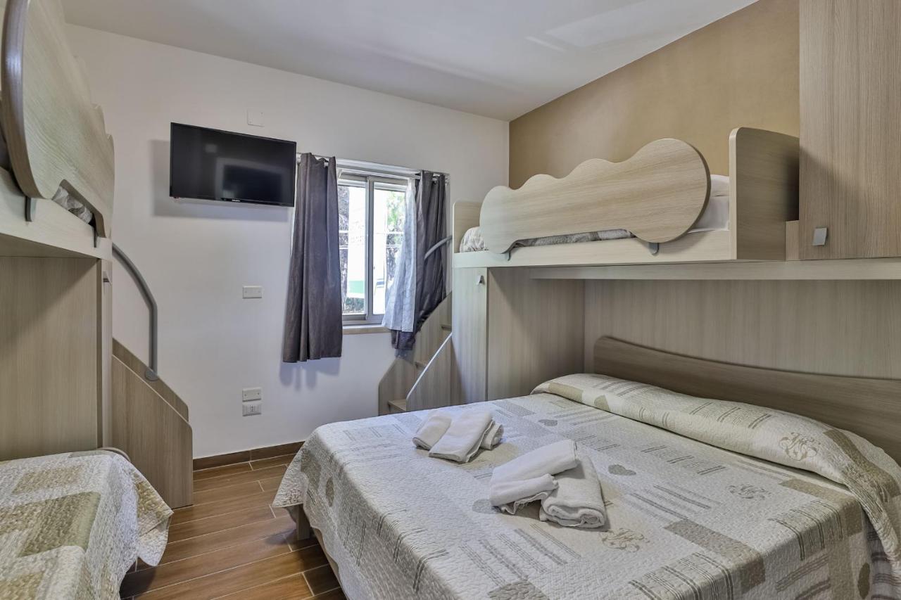 Il Pineto Paestum Food & Rooms Екстериор снимка