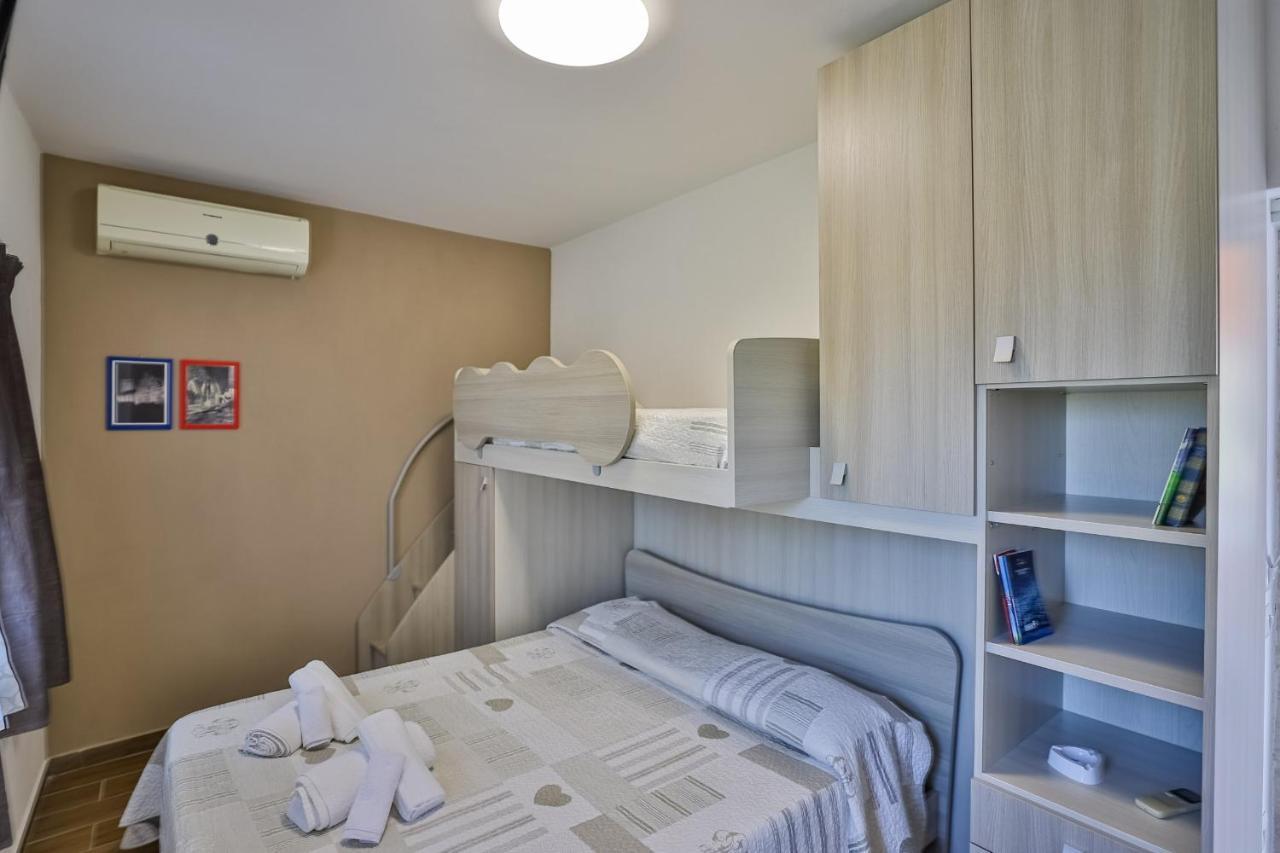 Il Pineto Paestum Food & Rooms Екстериор снимка