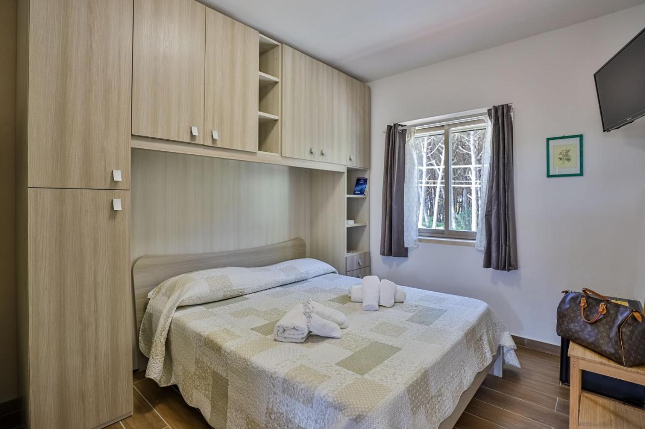 Il Pineto Paestum Food & Rooms Екстериор снимка