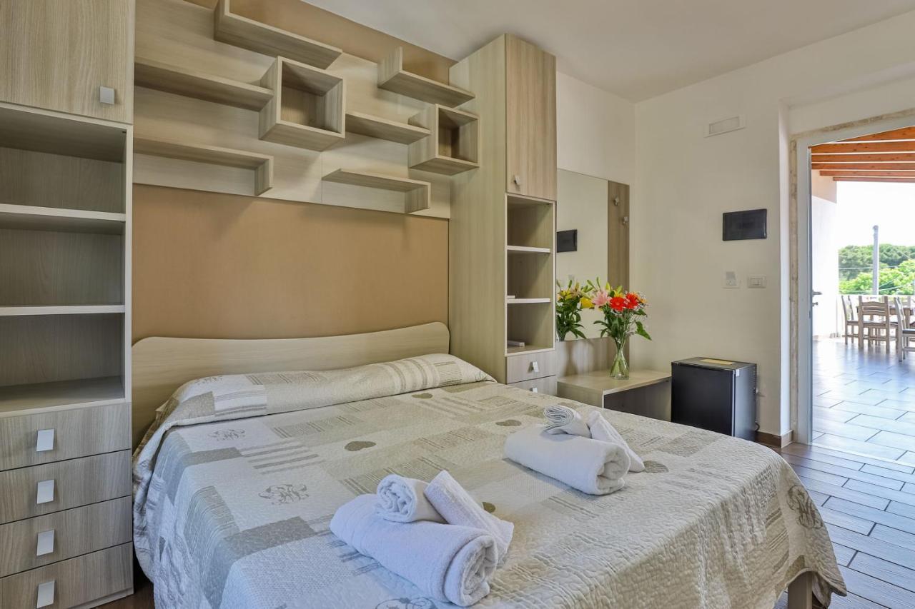 Il Pineto Paestum Food & Rooms Екстериор снимка