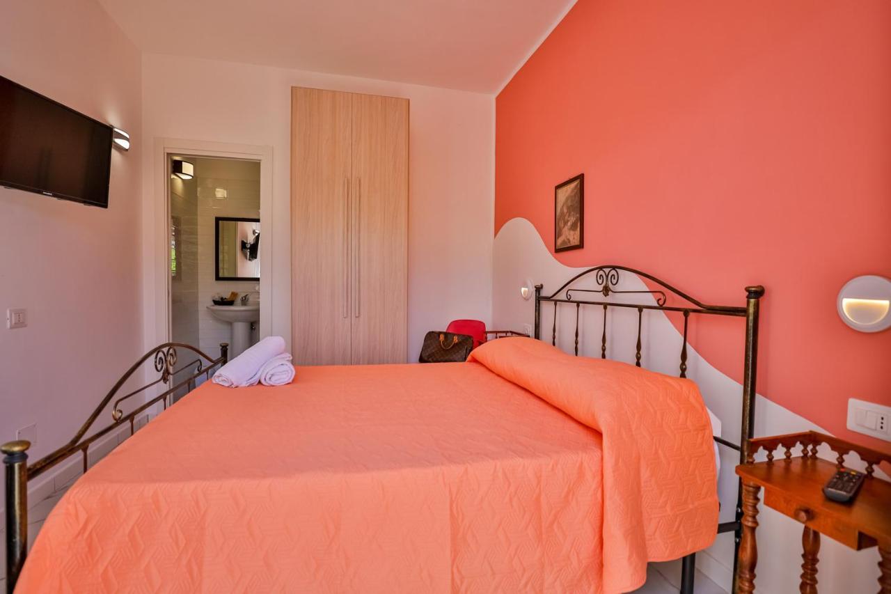 Il Pineto Paestum Food & Rooms Екстериор снимка
