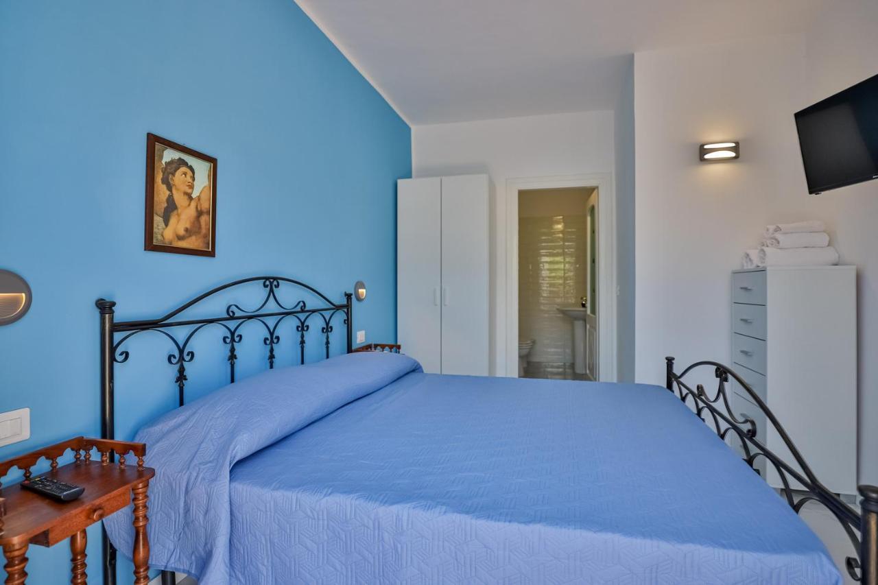 Il Pineto Paestum Food & Rooms Екстериор снимка