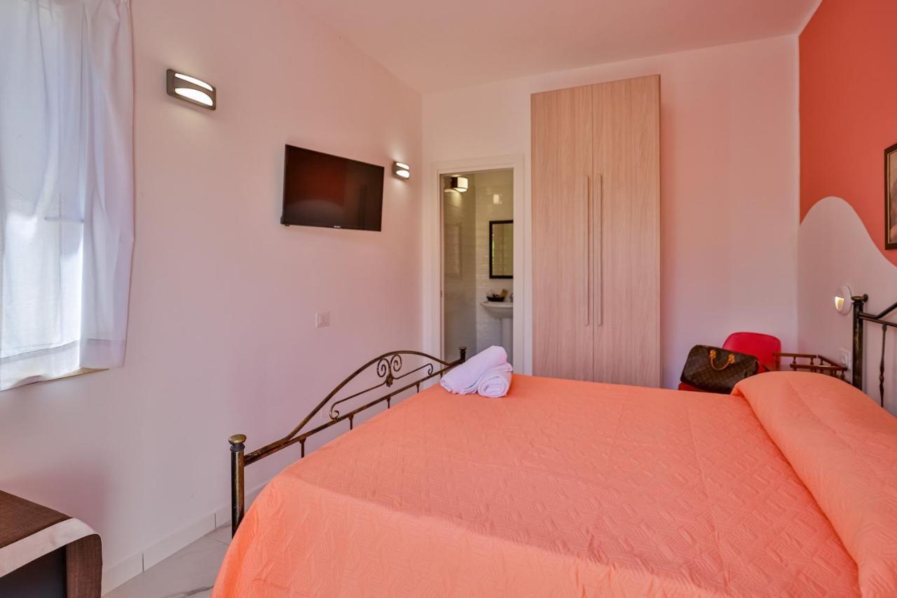 Il Pineto Paestum Food & Rooms Екстериор снимка